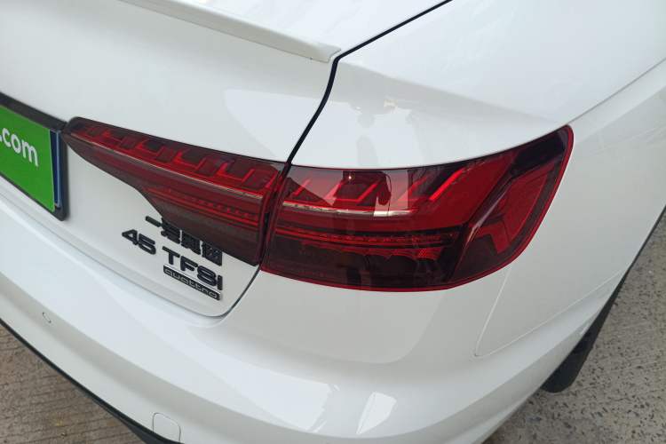 Used Audi A4L 2025 2 Million Units Enjoyment Edition 45 TFSI quattro Prestige Dynamic Type Right Rear Taillight