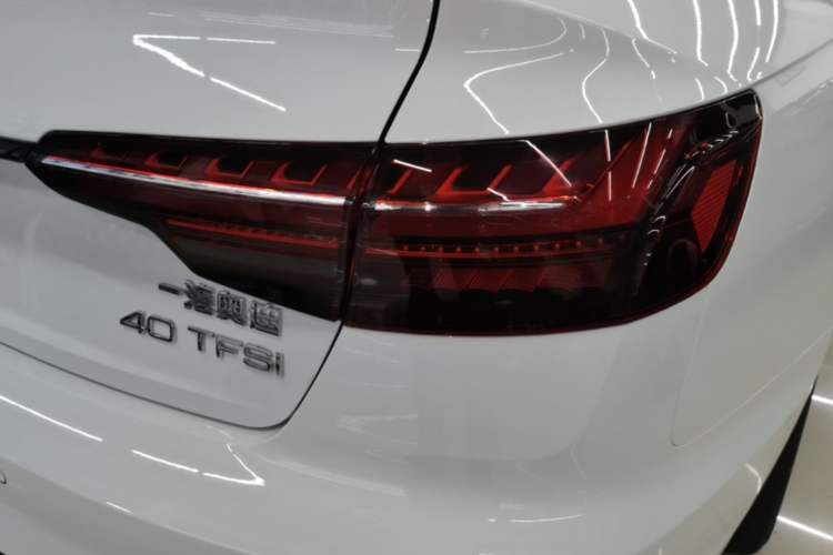 Used Audi A4L 2025 2 Million Units Enjoyment Version 40 TFSI Luxury Dynamic Edition Right Rear Taillight