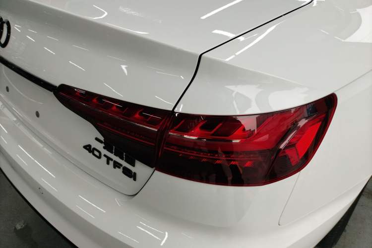 Used Audi A4L 2025 2 Million Units Enjoyment Version 40 TFSI Luxury Dynamic Edition Right Rear Taillight