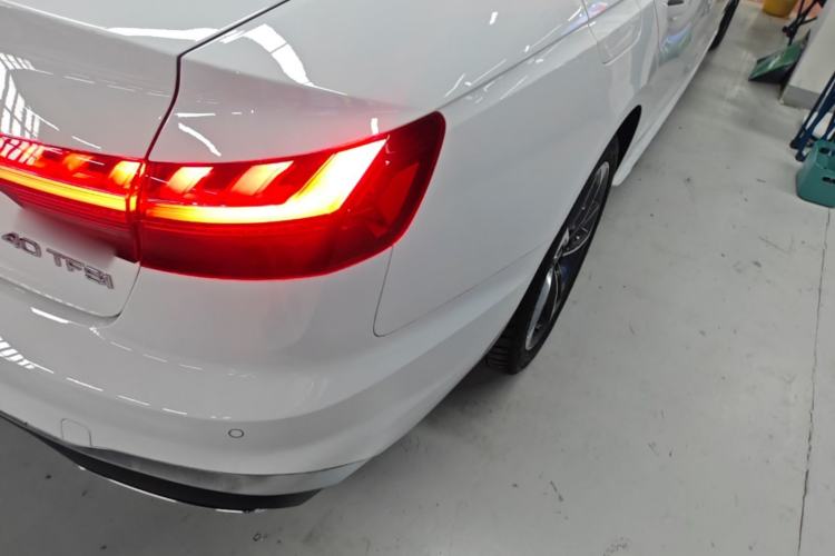 Used Audi A4L 2025 2 Million Units Enjoyment Version 40 TFSI Stylish and Dynamic Type Right Rear Taillight