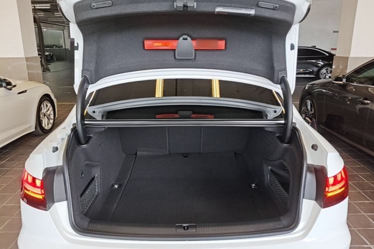 Used Audi A4L 2025 2 Million Units Enjoyment Version 40 TFSI Luxury Dynamic Edition Trunk