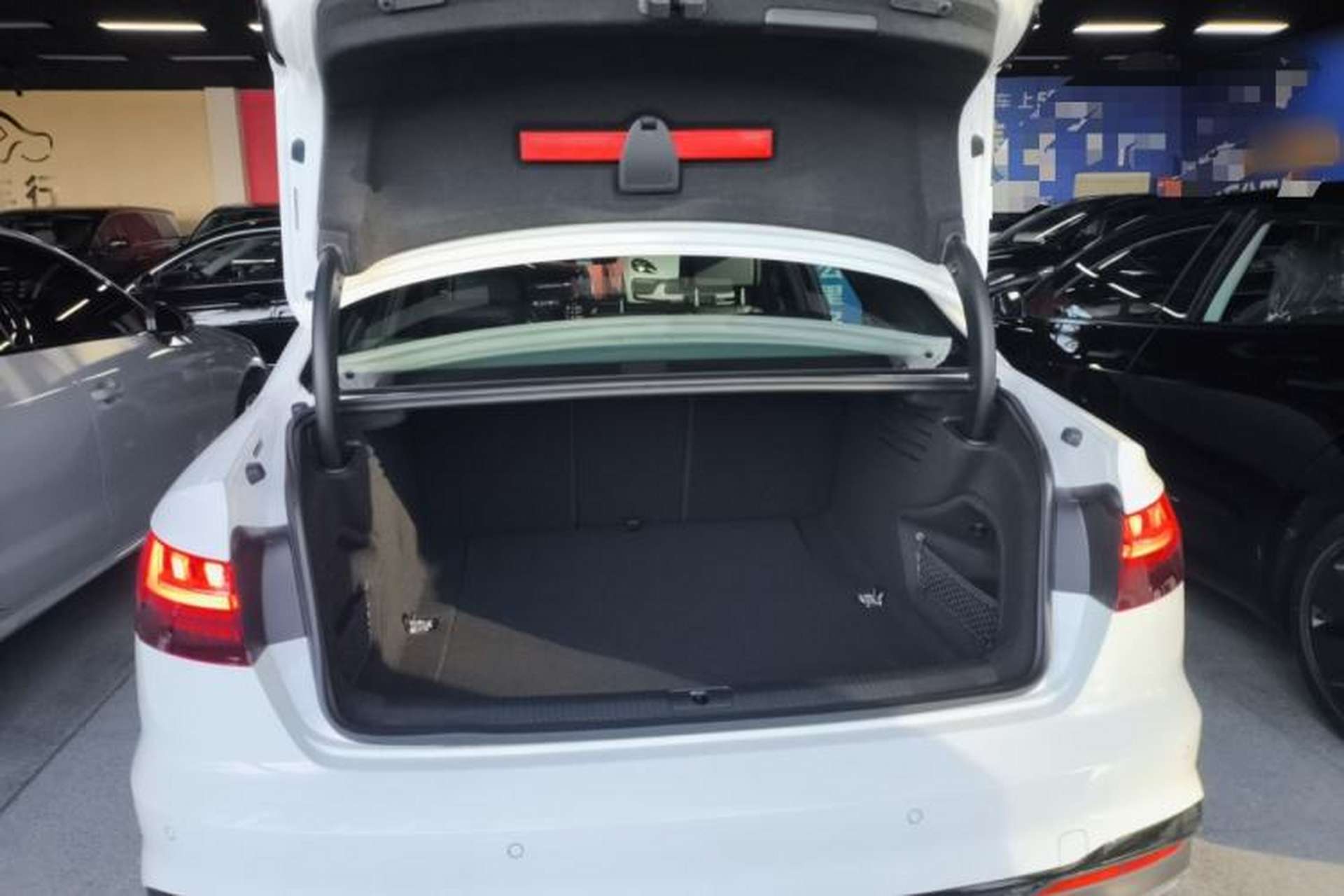 Used Audi A4L 2025 2 Million Units Enjoyment Version 40 TFSI Luxury Dynamic Edition Trunk