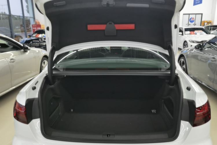 Used Audi A4L 2025 2 Million Units Enjoyment Version 40 TFSI Luxury Dynamic Edition Trunk