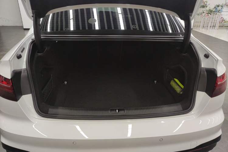 Used Audi A4L 2025 2 Million Units Enjoyment Version 40 TFSI Luxury Dynamic Edition B&O Starry Night Edition Trunk