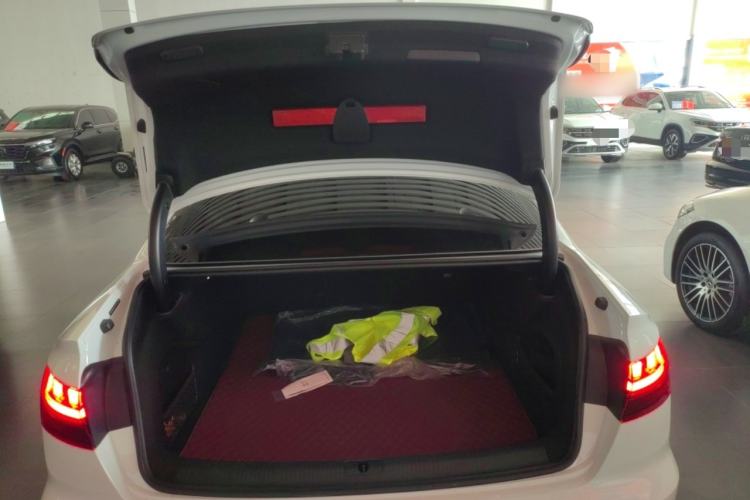 Used Audi A4L 2025 2 Million Units Enjoyment Version 40 TFSI Luxury Dynamic Edition Trunk
