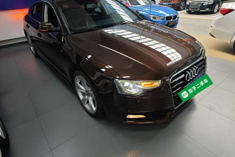 Used Audi A5 2016 Restyled Sportback 45 TFSI Comfort Version Front Right 45 Deg