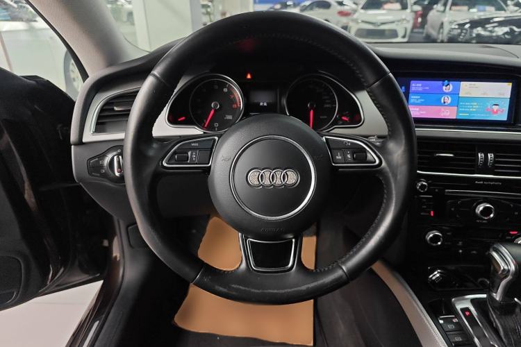 Used Audi A5 2016 Restyled Sportback 45 TFSI Comfort Version Steering Wheel