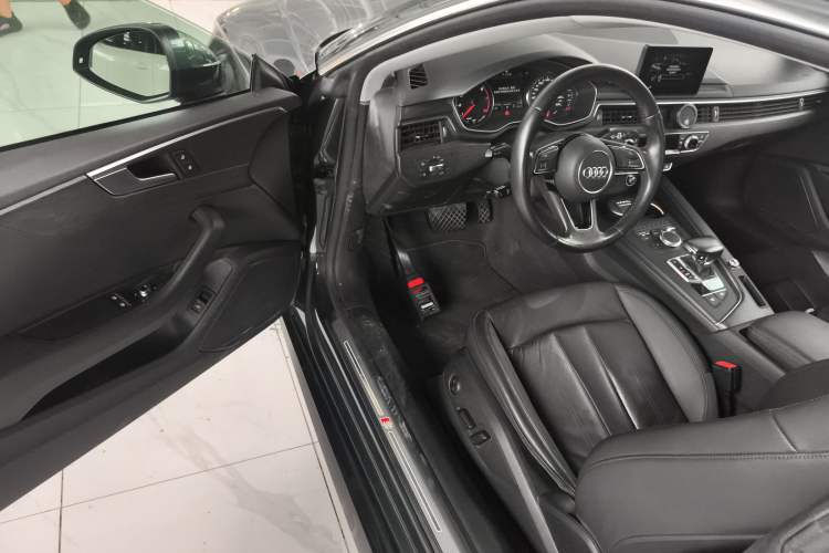 Used Audi A5 2019 Coupe 40 TFSI Fashion Edition China V Emission Standard Driver Seat