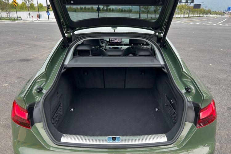 Used Audi A5 2023 Sportback 40 TFSI Fashionable and Dynamic Model Interior 3