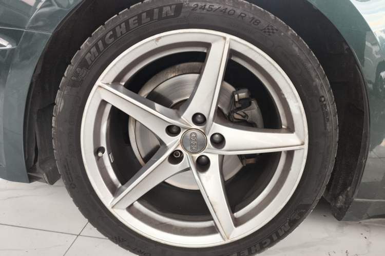 Used Audi A5 2019 Coupe 40 TFSI Fashion Edition China V Emission Standard Left Front Wheel Hub