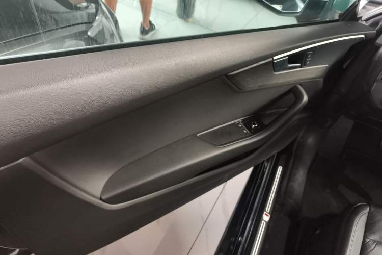 Used Audi A5 2019 Coupe 40 TFSI Fashion Edition China V Emission Standard Left Rear Door Interior