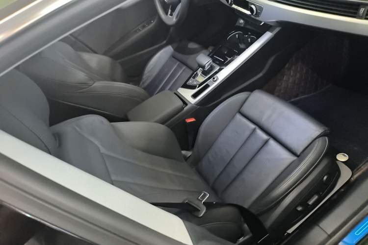 Used Audi A5 2023 Sportback 40 TFSI Fashionable and Dynamic Model Right Front Seat