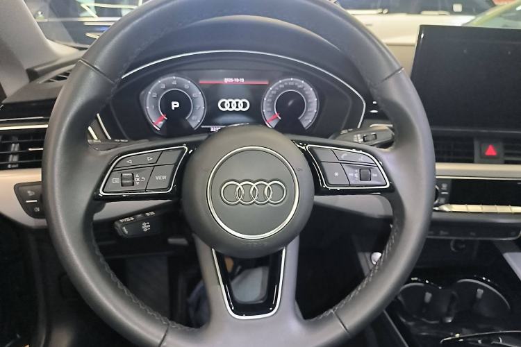 Used Audi A5 2023 Sportback 40 TFSI Fashionable and Dynamic Model Steering Wheel