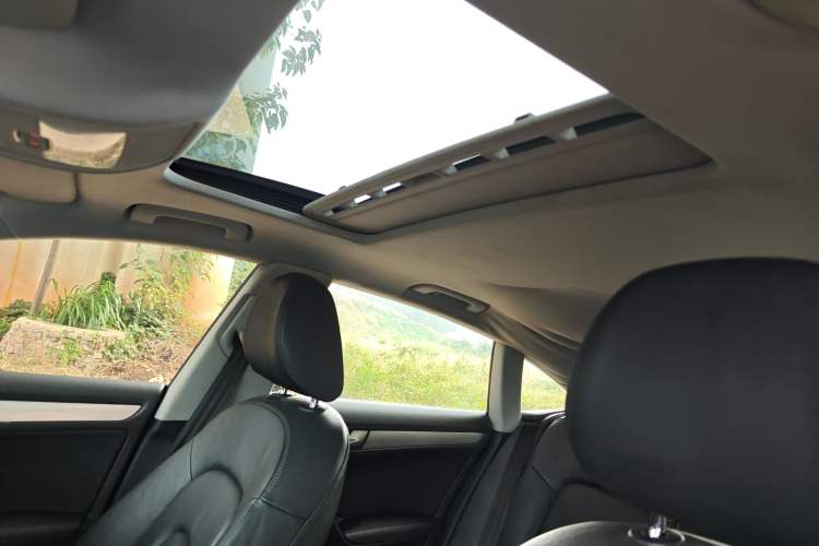 Used Audi A5 2014 Sportback 45 TFSI Headliner