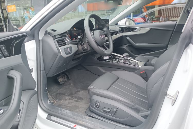 Used Audi A5 2024 Sportback 40 TFSI Fashionable and Dynamic Model Interior 2