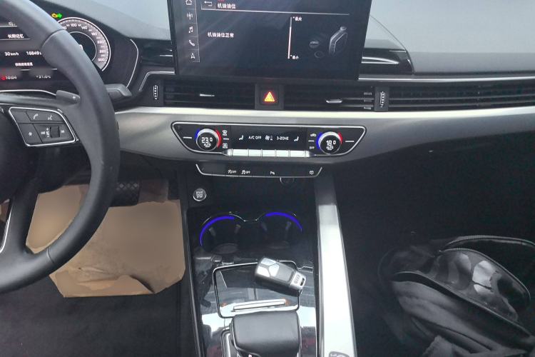 Used Audi A5 2023 Sportback 40 TFSI Fashionable and Dynamic Model Interior 2
