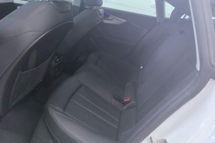 Used Audi A5 2023 Sportback 40 TFSI Fashionable and Dynamic Model Interior 4
