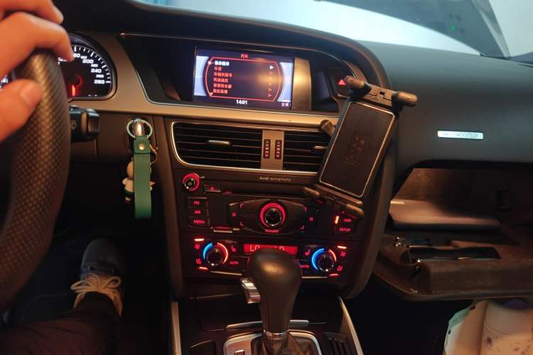 Used Audi A5 2008 3.2 coupe quattro Audio And AC Panel