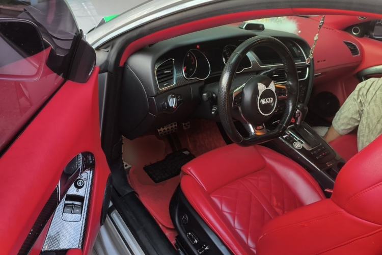 Used Audi A5 2008 3.2 coupe Driver Seat