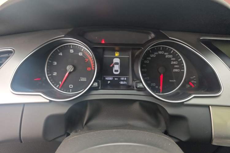 Used Audi A5 2009 2.0TFSI coupe Instrument Cluster
