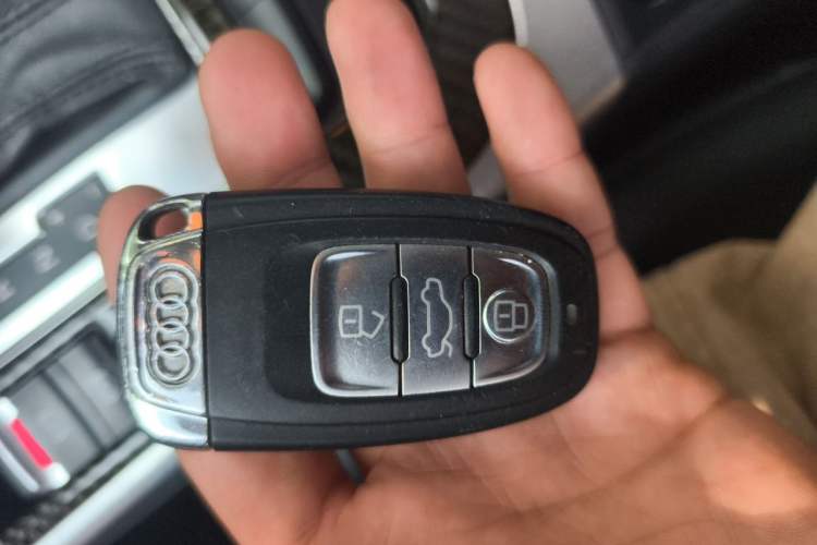 Used Audi A5 2009 2.0TFSI coupe Vehicle Key