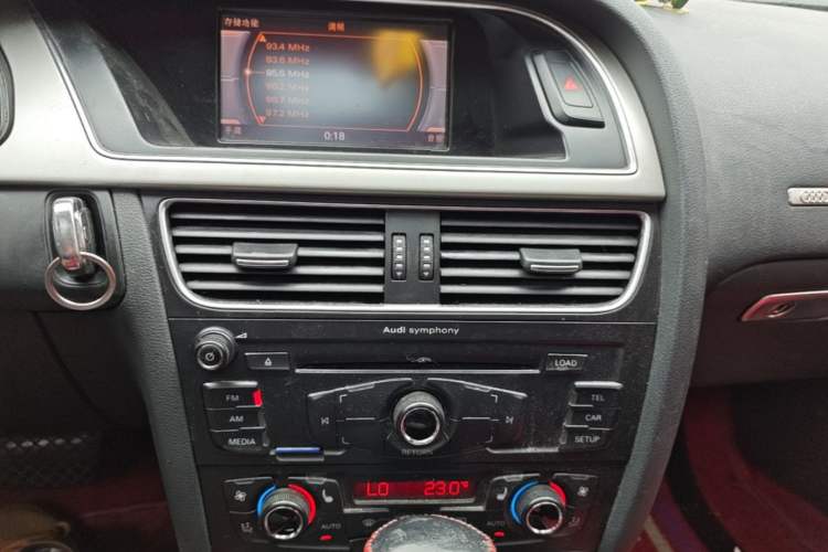 Used Audi A5 2010 2.0TFSI Sportback Comfort Model Audio And AC Panel