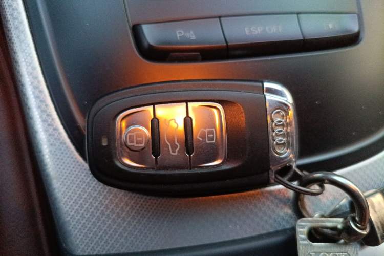 Used Audi A5 2010 3.2 coupe quattro Vehicle Key
