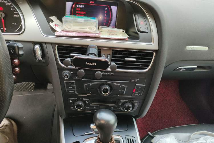 Used Audi A5 2010 2.0TFSI Sportback Comfort Model Audio And AC Panel