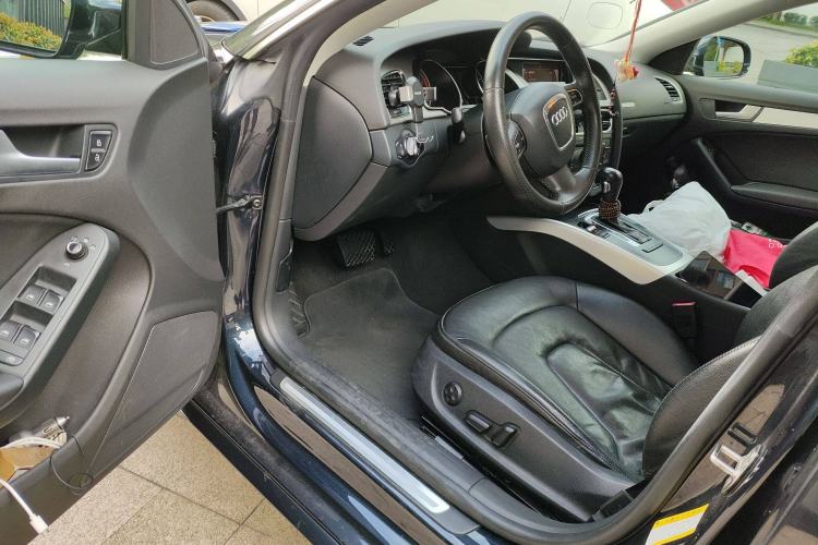 Used Audi A5 2010 2.0TFSI Sportback Comfort Model Driver Seat