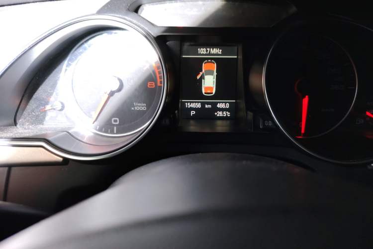 Used Audi A5 2010 2.0TFSI Sportback Luxury Model Odometer Close Up
