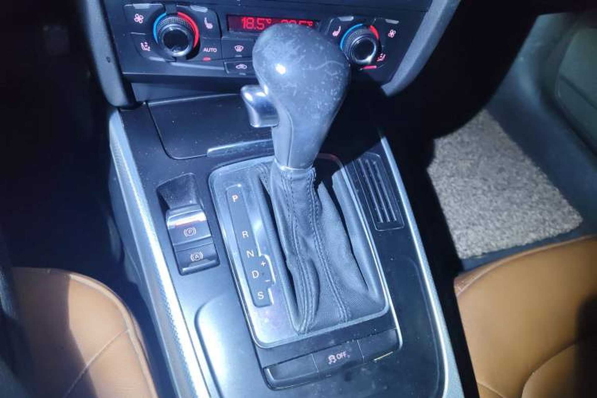Used Audi A5 2010 2.0TFSI Sportback Comfort Model Gear Lever