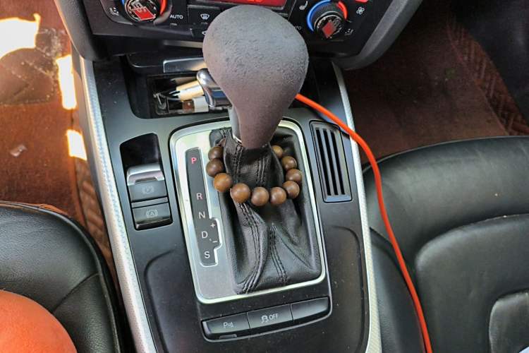 Used Audi A5 2010 2.0TFSI Cabriolet Gear Lever