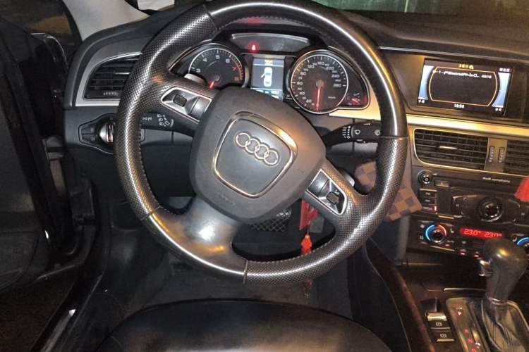 Used Audi A5 2010 2.0TFSI Coupe Steering Wheel