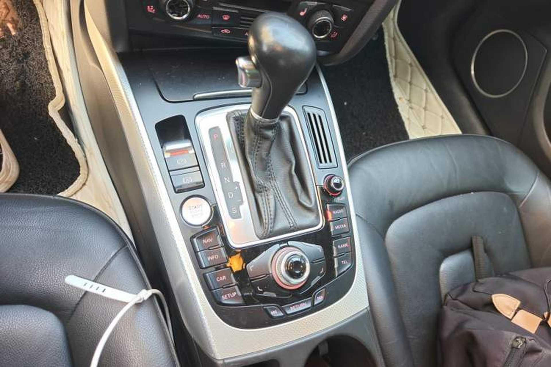 Used Audi A5 2010 2.0TFSI Sportback Comfort Model Gear Lever