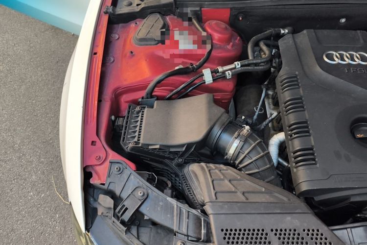 Used Audi A5 2010 2.0TFSI Sportback Technology Model Engine Bay Right