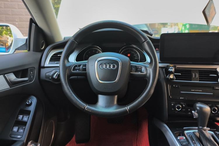Used Audi A5 2010 2.0TFSI Sportback Technology Model Steering Wheel