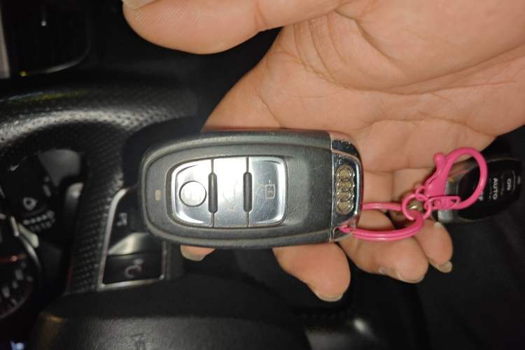 Used Audi A5 2010 2.0TFSI Sportback Comfort Model Vehicle Key