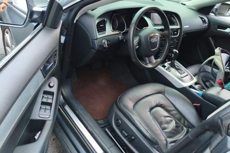 Used Audi A5 2010 2.0TFSI Sportback Comfort Model Driver Seat