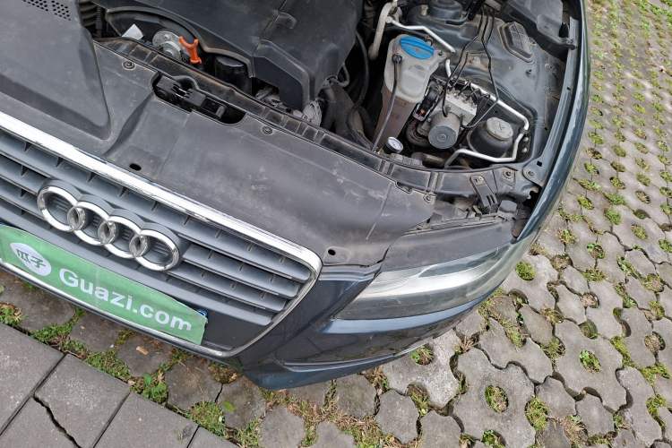 Used Audi A5 2010 2.0TFSI Cabriolet Engine Bay Left