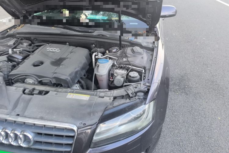 Used Audi A5 2010 2.0TFSI Sportback Comfort Model Engine Bay Left