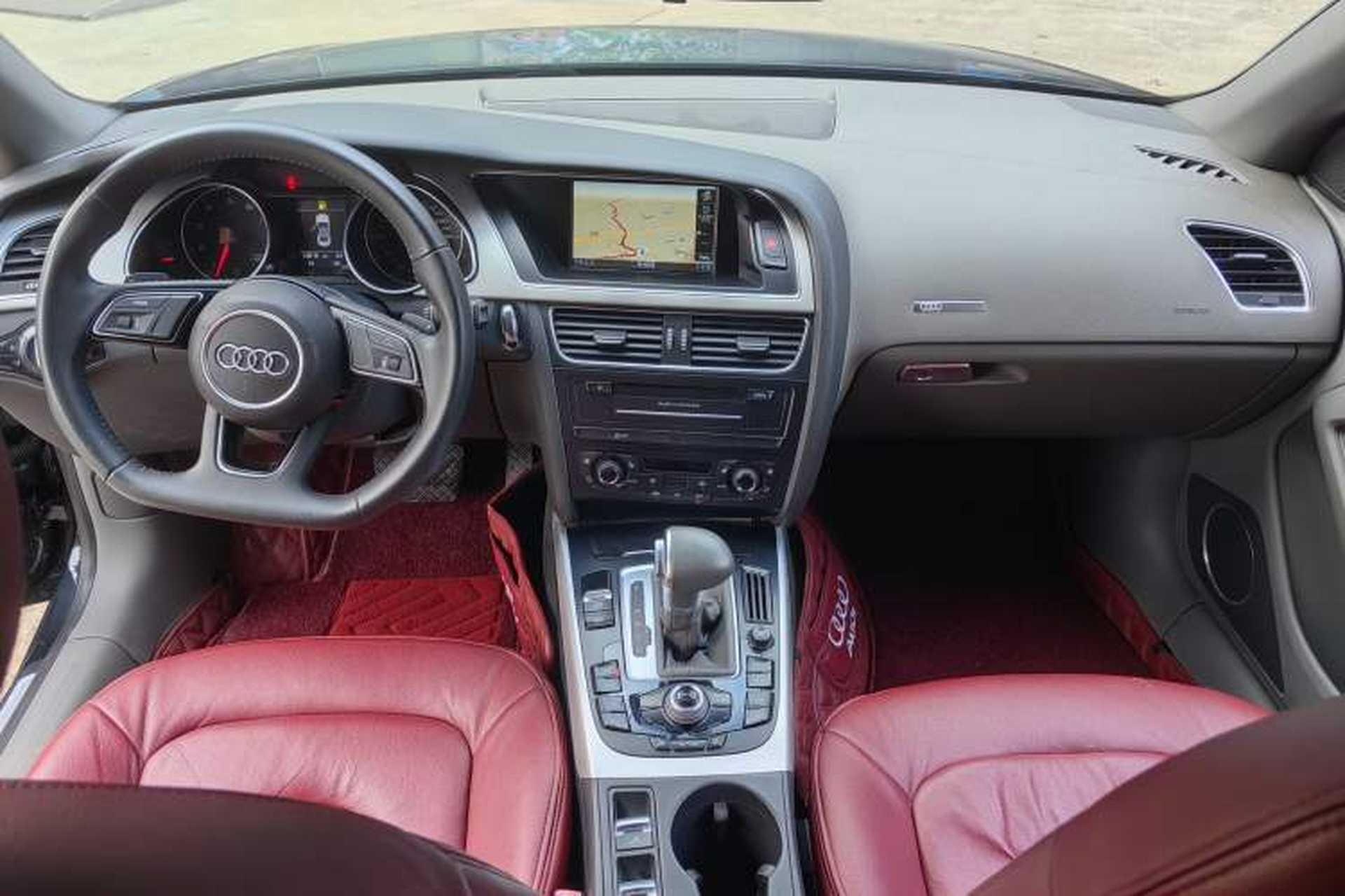 Used Audi A5 2010 2.0TFSI Cabriolet Interior 3
