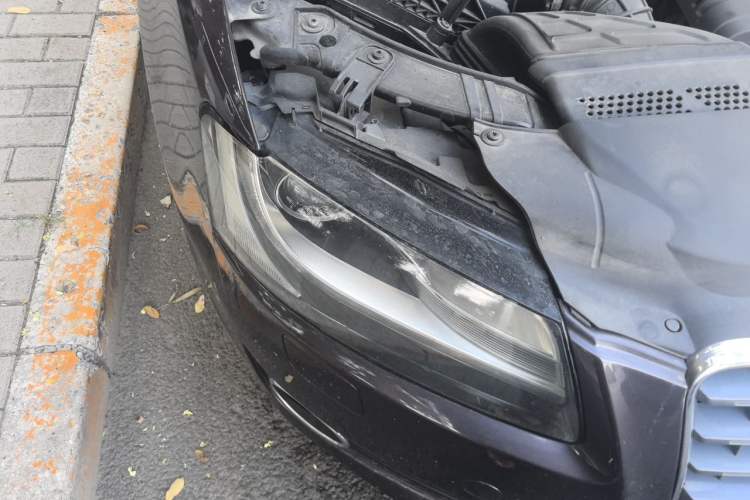 Used Audi A5 2010 2.0TFSI Sportback Comfort Model Right Front Headlight