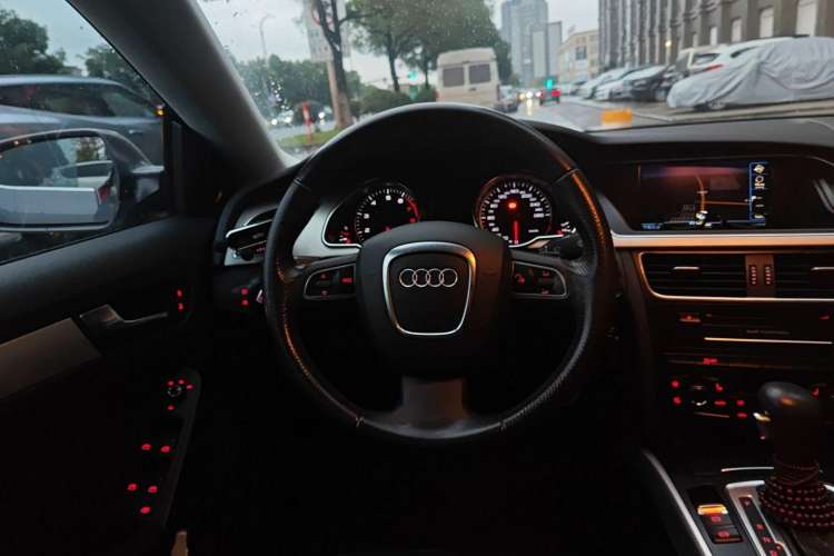 Used Audi A5 2010 2.0TFSI Sportback Technology Model Steering Wheel