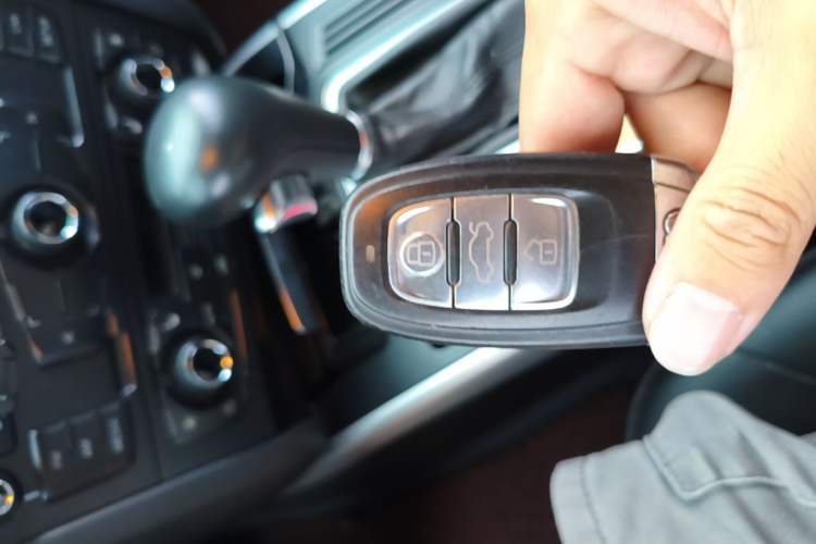 Used Audi A5 2010 2.0TFSI Sportback Comfort Model Vehicle Key