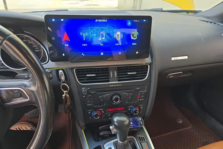 Used Audi A5 2010 2.0TFSI Coupe Audio And AC Panel
