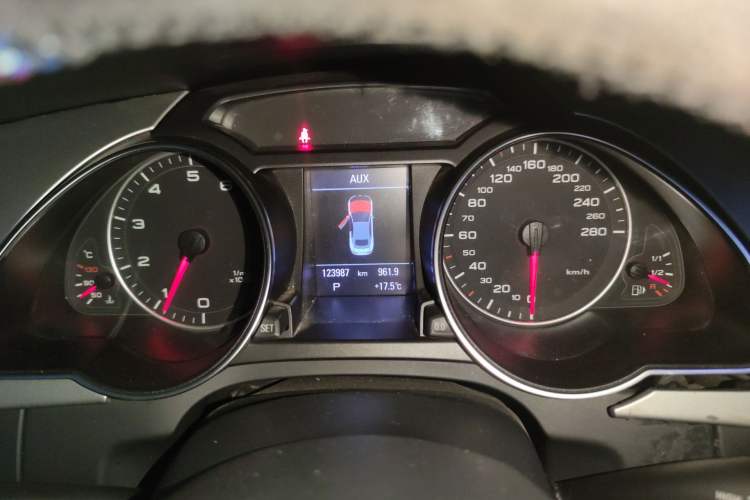 Used Audi A5 2010 2.0TFSI Cabriolet Instrument Cluster