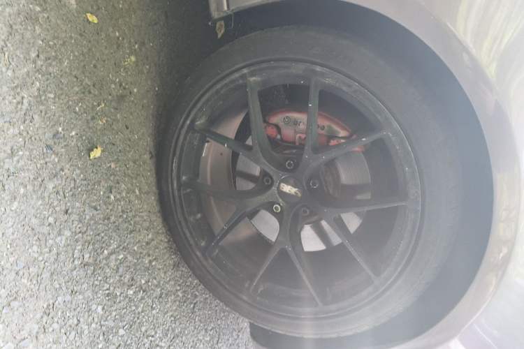 Used Audi A5 2010 2.0TFSI Cabriolet Right Front Wheel Hub