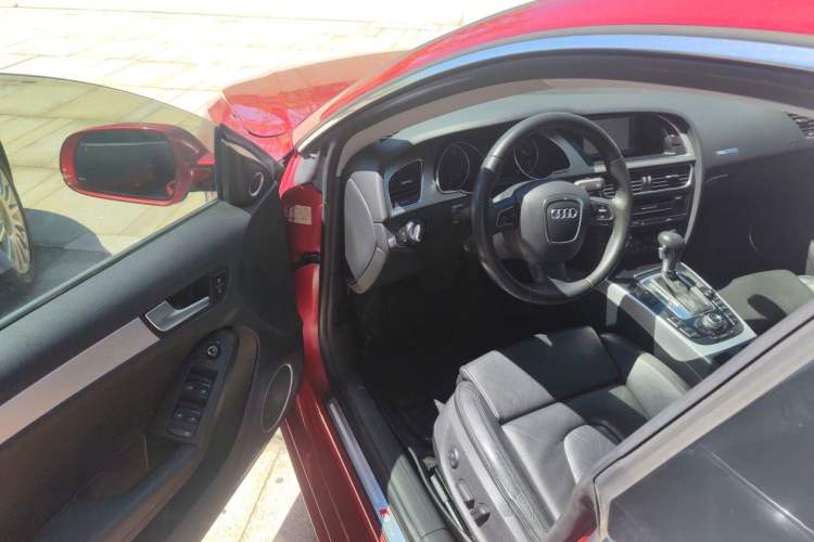 Used Audi A5 2010 2.0TFSI Sportback Luxury Model Driver Seat