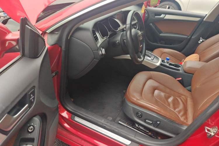 Used Audi A5 2010 2.0TFSI Sportback Comfort Model Driver Seat