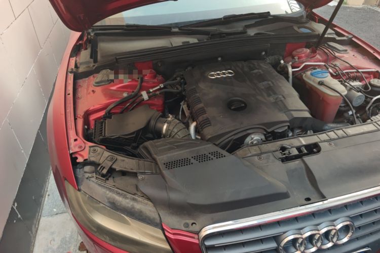 Used Audi A5 2010 2.0TFSI Coupe Engine Bay Right